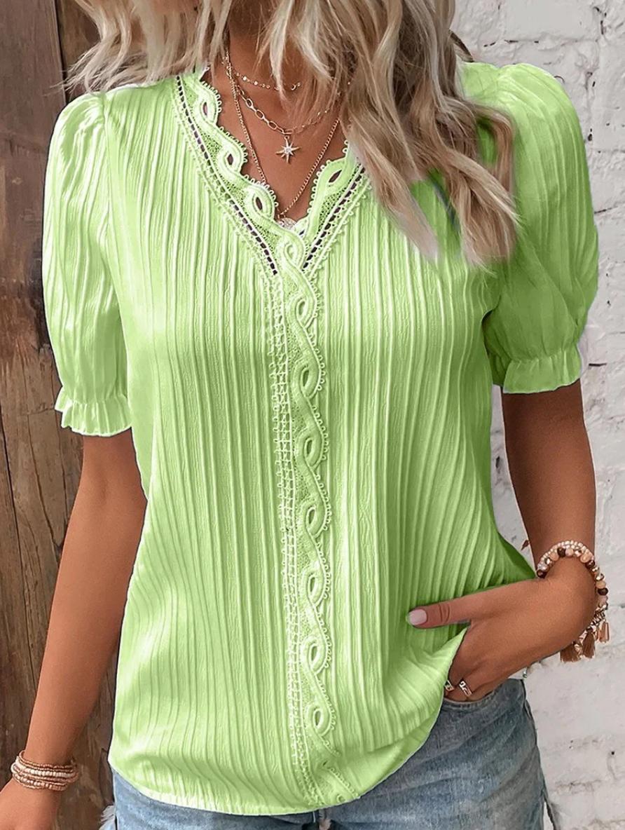 Women's Pleated V-Neck Blouse with Puff Sleeves and Lace Trim