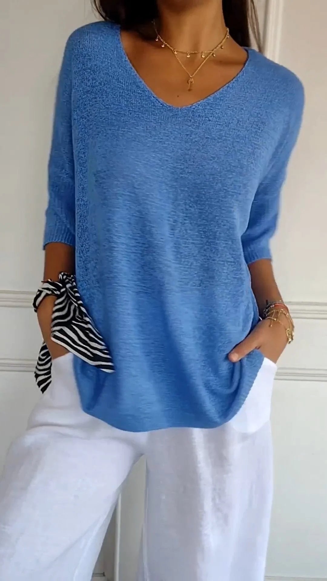 Women's V-Neck Relaxed Fit Top