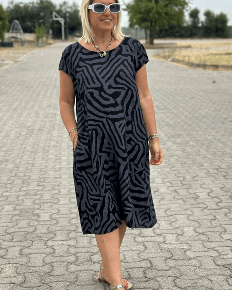 Women's Relaxed Fit Midi Dress with Short Sleeves and Pocket Detail