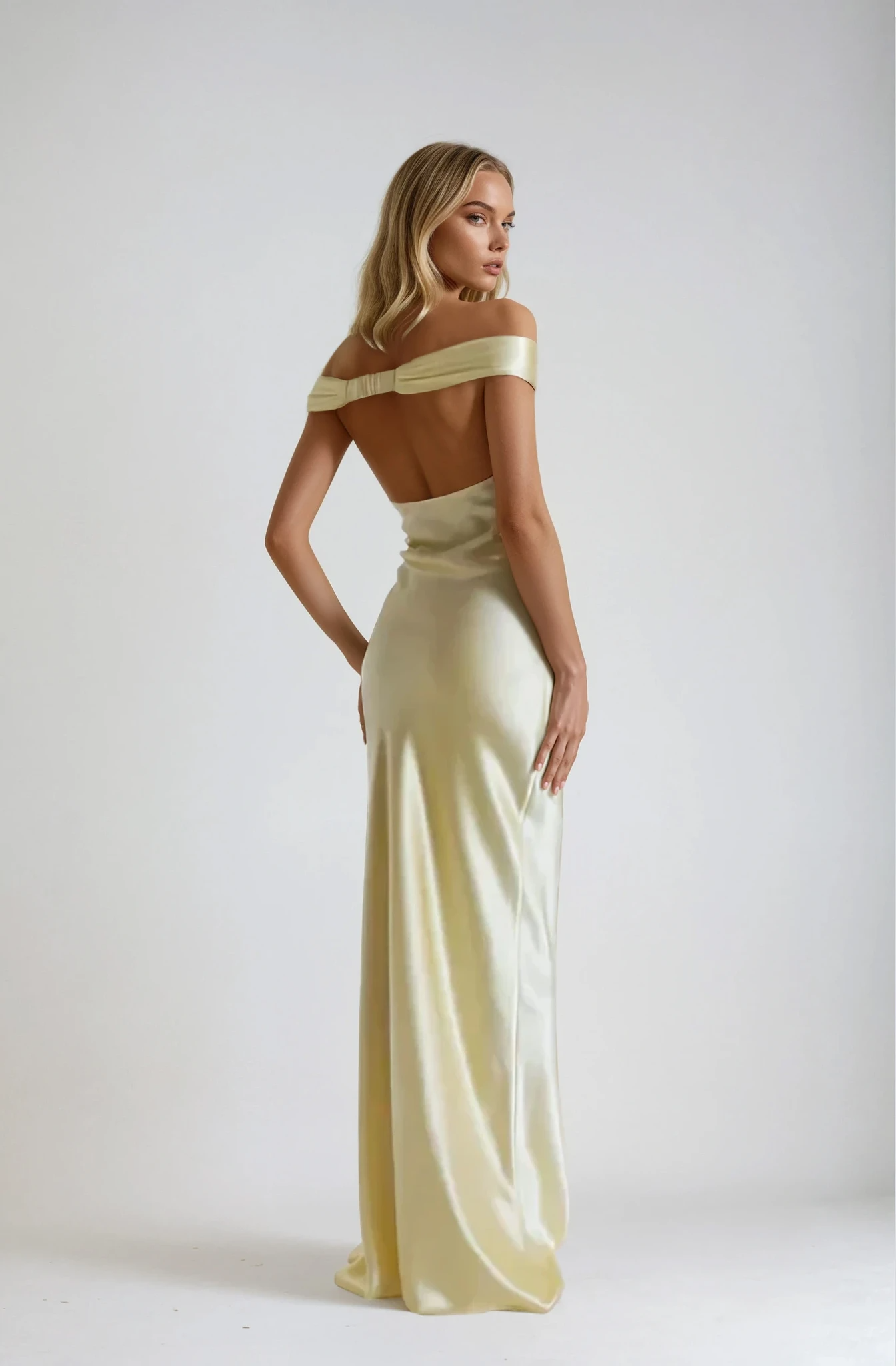 Women's Off Shoulder Fitted Maxi Dress with Sweetheart Neckline