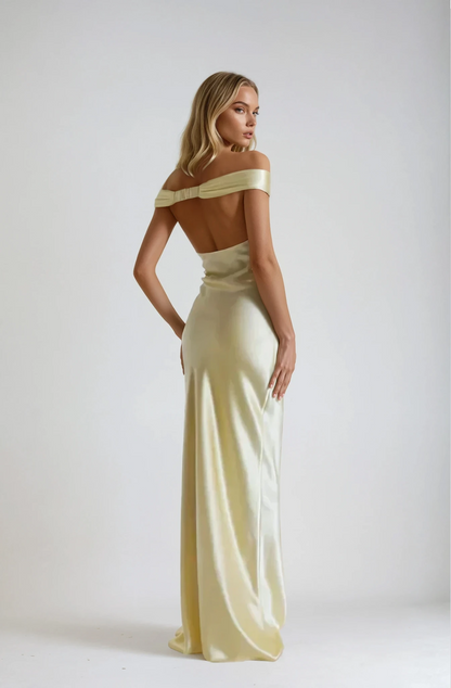 Women's Off Shoulder Fitted Maxi Dress with Sweetheart Neckline