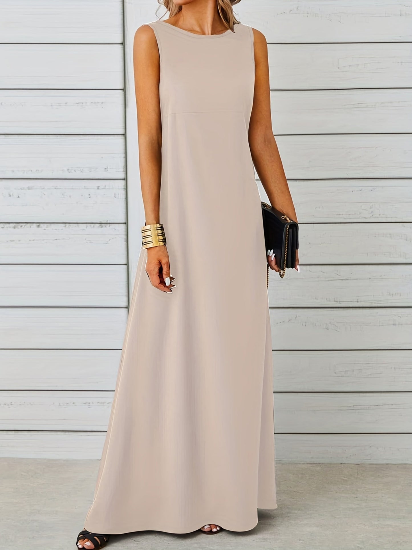 Women's Sleeveless Maxi Dress with Floor-Length Flow and Clean Lines