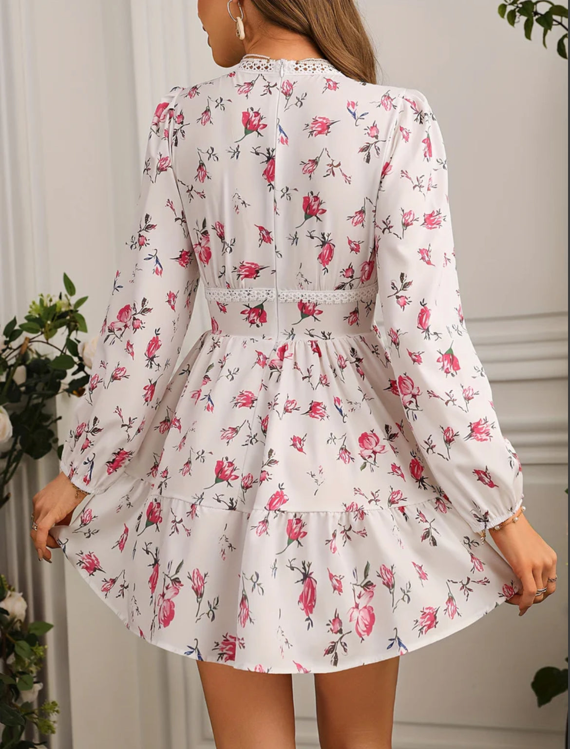 Women's V-Neck Floral Mini Dress with Long Sleeves and Ruffle Skirt