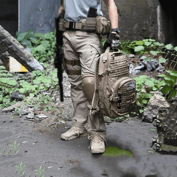 Men's Tactical Cargo Pants with Multi-Pocket Utility Design