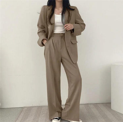 Women’s Tailored Two Piece Suit Set with Long Blazer and Straight-Leg Trousers
