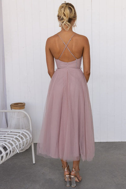 Women's Elegant Maxi Dress with V-Neck and Flowing Silhouette