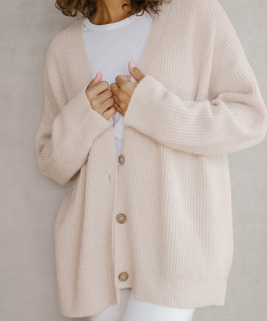 Women's Oversized Button Cardigan with Cozy Ribbed Knit Texture