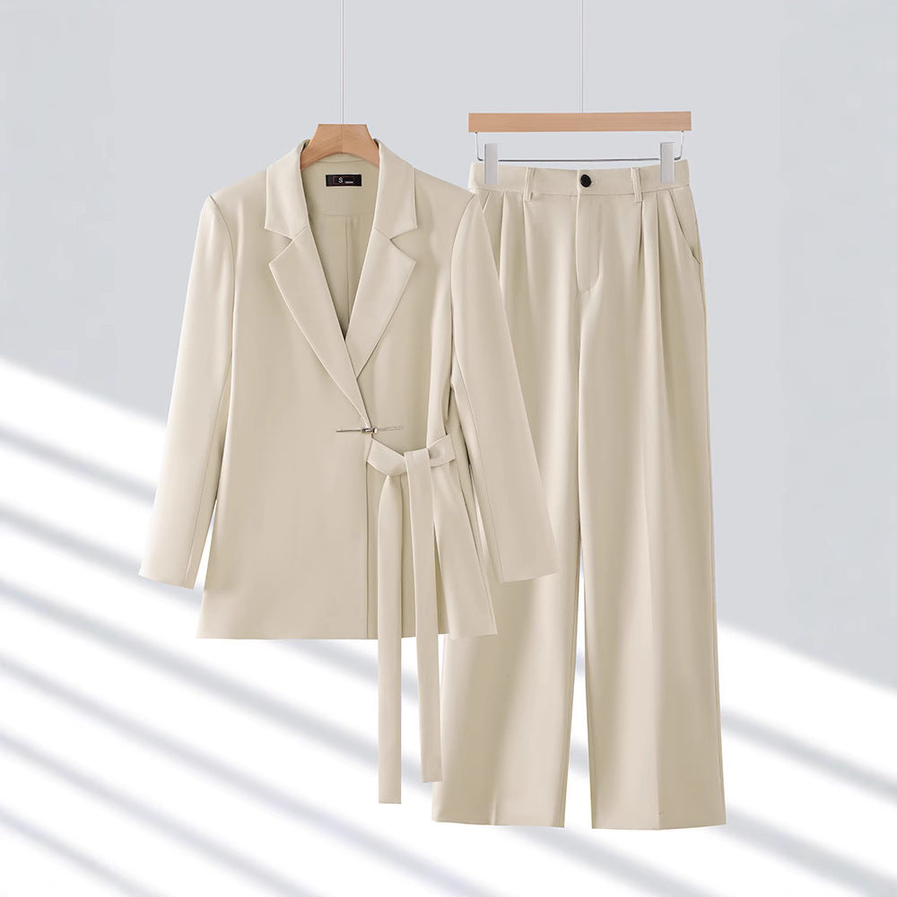 Women's Two-Piece Belted Suit Set with Tailored Fit Blazer