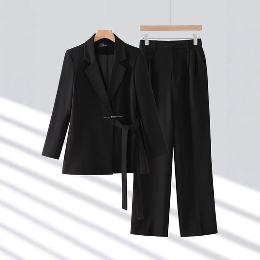 Women's Two-Piece Belted Suit Set with Tailored Fit Blazer