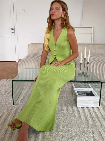 Women's Sleeveless Knit Two-Piece Skirt Set with V-Neck Top