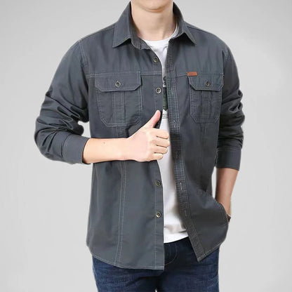 Men's Long-Sleeve Button-Front Shirt with Point Collar Design