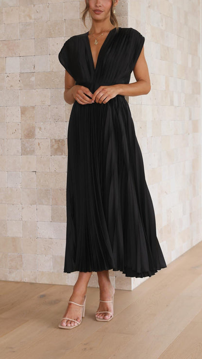 Women's Pleated V-Neck Maxi Dress