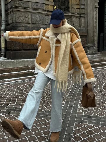 Women's Short Oversized Winter Jacket with Contrast Trim Design