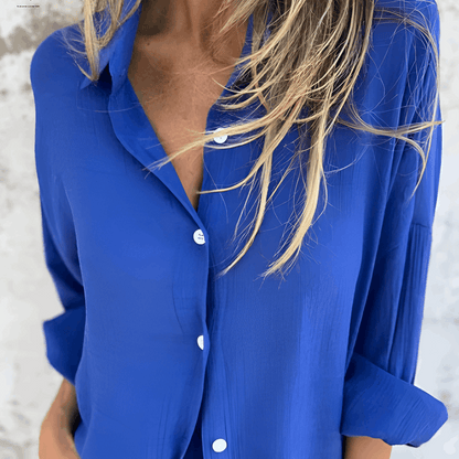 Women's Relaxed Two-Piece Outfit with Button Shirt and Shorts