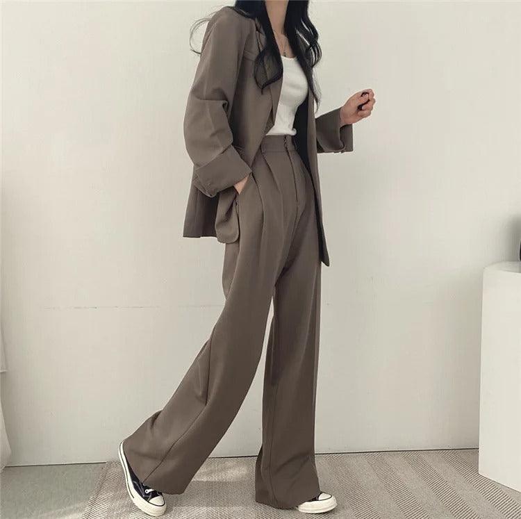 Women’s Tailored Two Piece Suit Set with Long Blazer and Straight-Leg Trousers