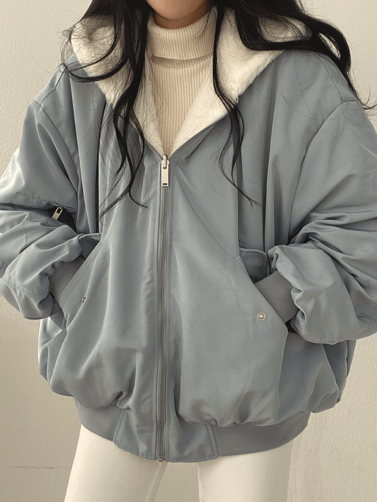 Women's Oversized Winter Jacket with Soft Lining and Zip Closure