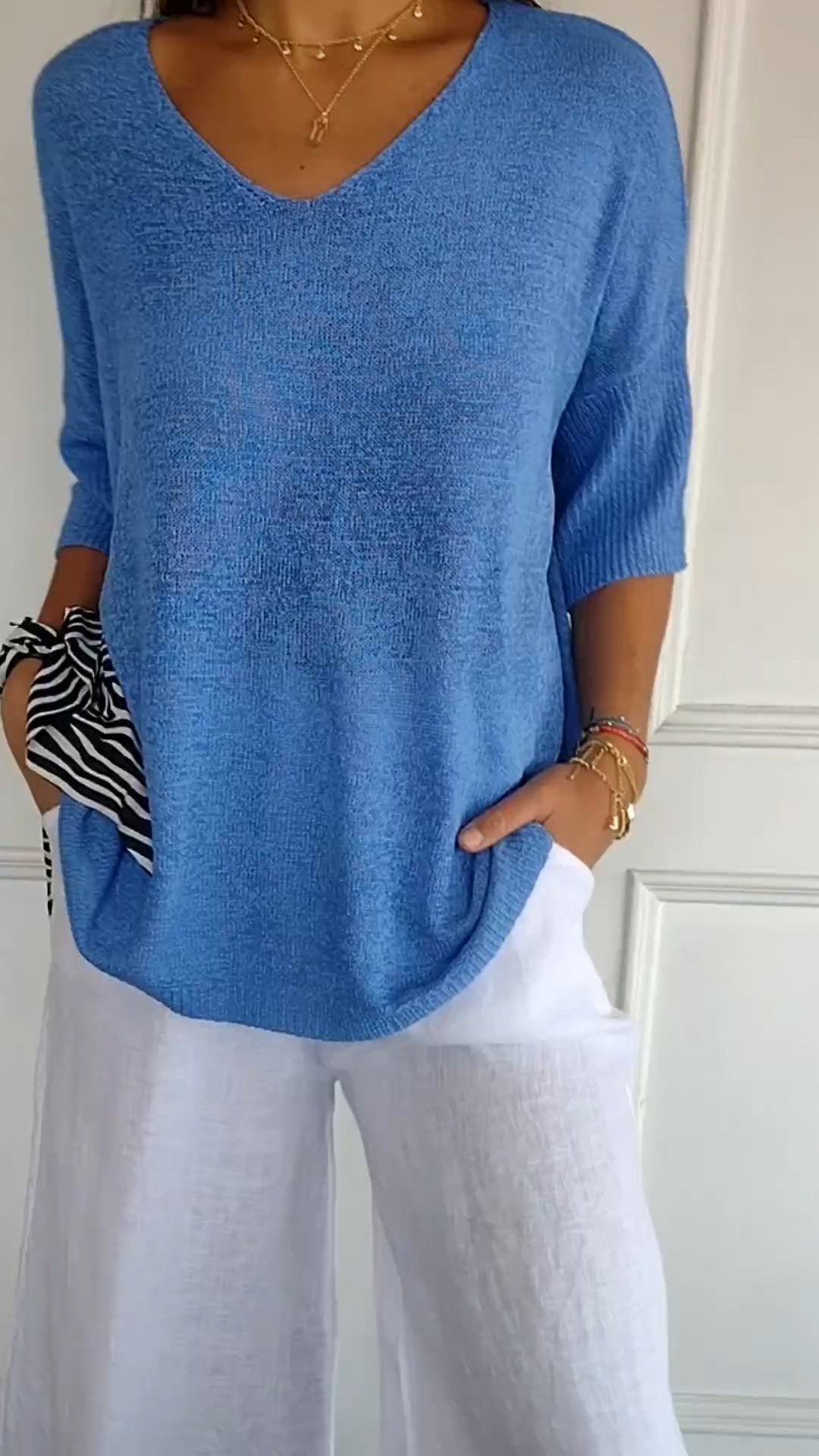 Women's V-Neck Relaxed Fit Top