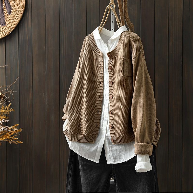 Women's Oversized Knit Cardigan with Pocket and Button Front