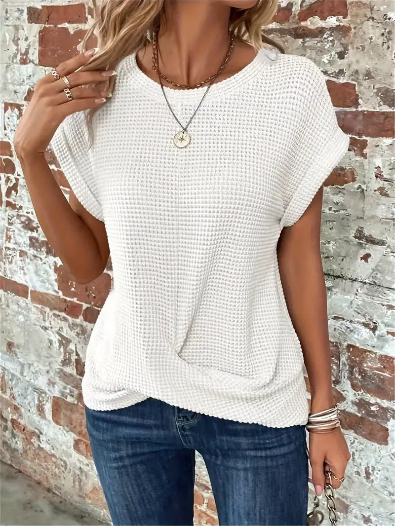 Women's Short-Sleeve Textured Buttoned Blouse with Classic Fit