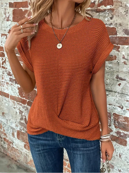 Women's Short-Sleeve Textured Buttoned Blouse with Classic Fit