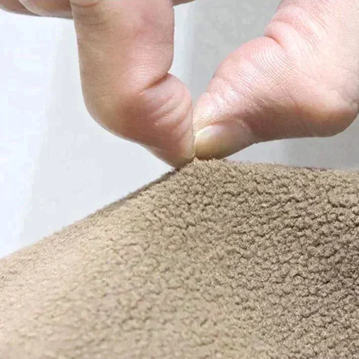 Men's Outdoor Full-Zip Jacket with High Collar and Sleek Fit