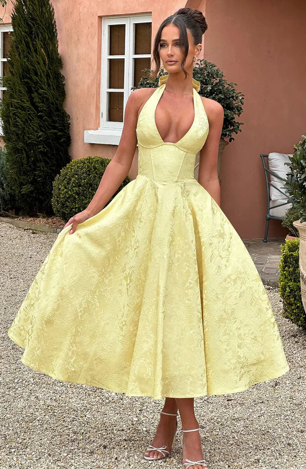 Women's Yellow Halter Pleated Maxi Dress with Fitted Bodice